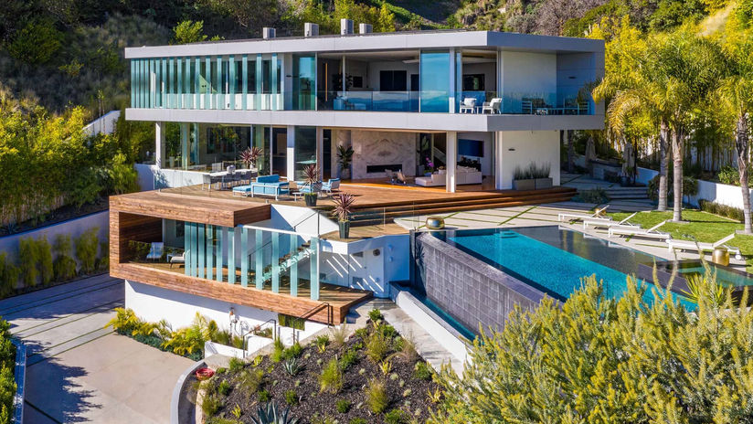 BEN BECAL REAL ESTATE // Dog Inherits Millions